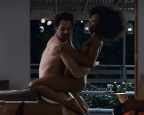 Yaya DaCosta - The Kids Are All Right (2010)