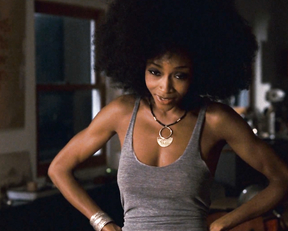 Yaya DaCosta - The Kids Are All Right (2010)