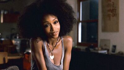 Yaya DaCosta - The Kids Are All Right (2010)