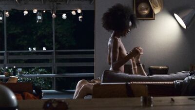 Yaya DaCosta - The Kids Are All Right (2010)