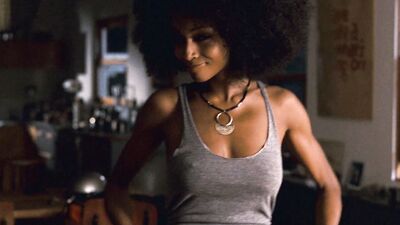 Yaya DaCosta - The Kids Are All Right (2010)