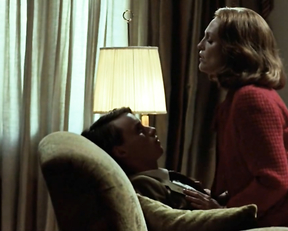 Julianne Moore - Savage Grace (2007)