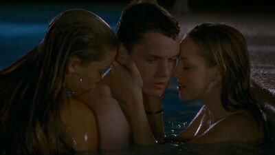 Amanda Seyfried, Amber Heard - Alpha Dog (2006)