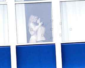 Heida Reed, Sara Dögg Ásgeirsdóttir - Stella Blómkvist