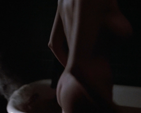 Uma Thurman - Jennifer Eight (1992, body doubler)