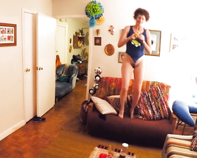 Alex Auder - High Maintenance (s02, 2018)