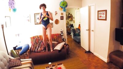 Alex Auder - High Maintenance (s02, 2018)