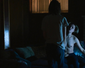 Evan Rachel Wood, Julia Sarah Stone - Allure (2017)