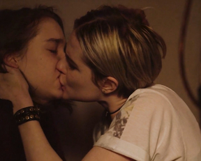 Evan Rachel Wood, Julia Sarah Stone - Allure (2017)