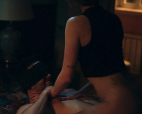 Evan Rachel Wood, Julia Sarah Stone - Allure (2017)