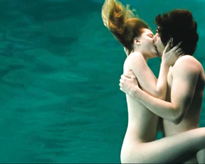 Evan Rachel Wood - Across the Universe (2007)