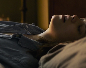 Sophie Cookson - The Crucifixion (2017)