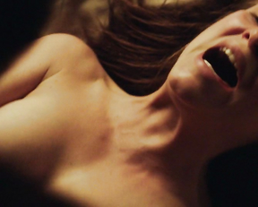 Sophie Cookson - The Crucifixion (2017)