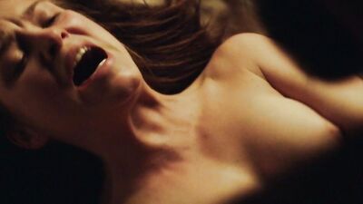Sophie Cookson - The Crucifixion (2017)