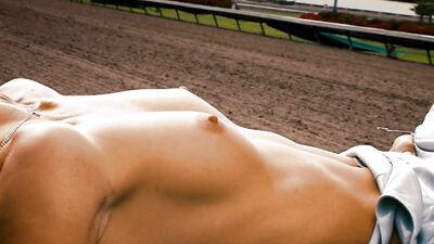 Amy Smart - Crank 2: High Voltage (2009, labia-slip)