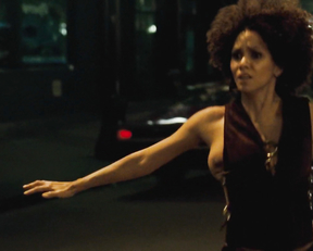 Halle Berry - Frankie & Alice (2010)