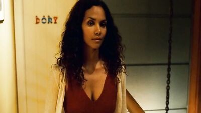 Halle Berry - Things We Lost in the Fire (2007)