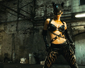 Halle Berry - Catwoman (2004)