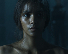 Halle Berry - Gothika (2003)