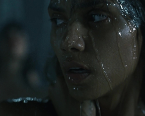 Halle Berry - Gothika (2003)