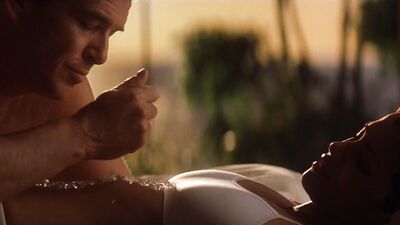 Halle Berry - Die Another Day (2002)