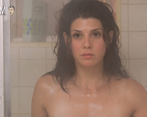 Marisa Tomei, Natasha Lyonne - Slums of Beverly Hills (1998)