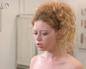 Marisa Tomei, Natasha Lyonne - Slums of Beverly Hills (1998)