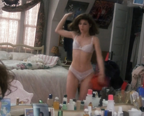 Marisa Tomei - Untamed Heart (1993)