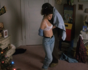 Marisa Tomei - Untamed Heart (1993)