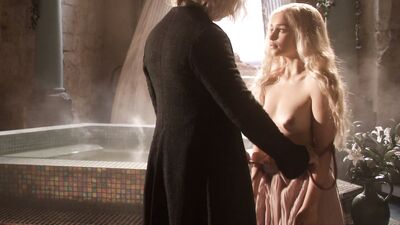 Emilia Clarke - Game of Thrones (s01, 2011)