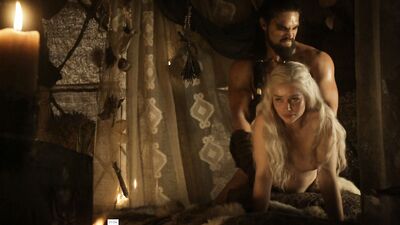 Emilia Clarke - Game of Thrones (s01, 2011)