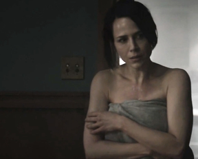 Jennifer Blanc, Julie Benz - Havenhurst (2016)