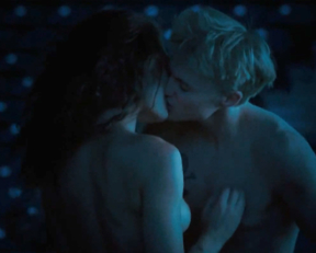 Alexa Davalos - Feast of Love (2007)