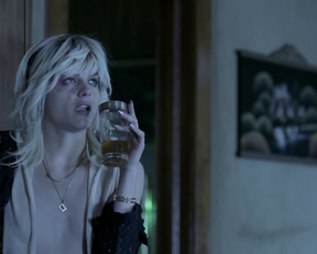 Selma Blair - The Poker House (2008)