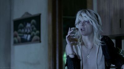 Selma Blair - The Poker House (2008)