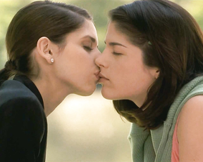 Sarah Michelle Gellar, Selma Blair - Cruel Intentions (1999)