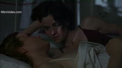 Radha Mitchell, Ally Sheedy - High Art (1998)