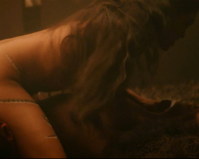 Rosario Dawson - Alexander (2004)