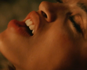 Rosario Dawson - Alexander (2004)