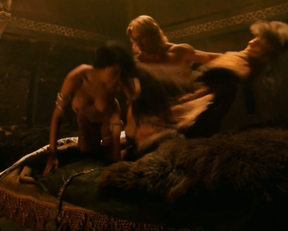 Rosario Dawson - Alexander (2004)