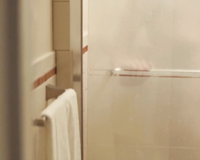 Yvonne Strahovski - Manhattan Night (2016)