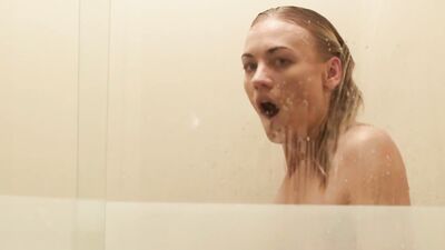 Yvonne Strahovski - Manhattan Night (2016)