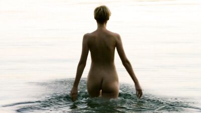 Elizabeth Debicki - The Night Manager (2016)