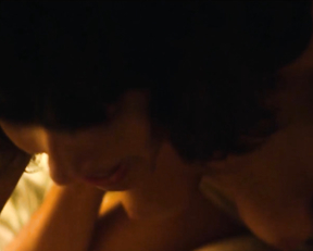 Alison Brie - Glow (s01 e01, 2017)