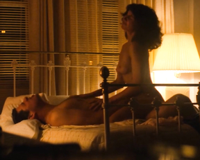 Alison Brie - Glow (s01 e01, 2017)