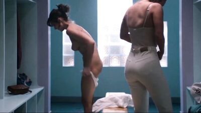 Alison Brie - Glow (s01 e01, 2017)