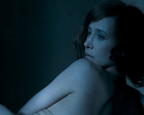 Vera Farmiga - In Tranzit (2008)