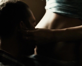 Vera Farmiga - Running Scared (2006)