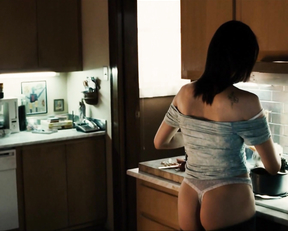 Vera Farmiga - Running Scared (2006)