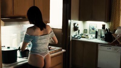 Vera Farmiga - Running Scared (2006)